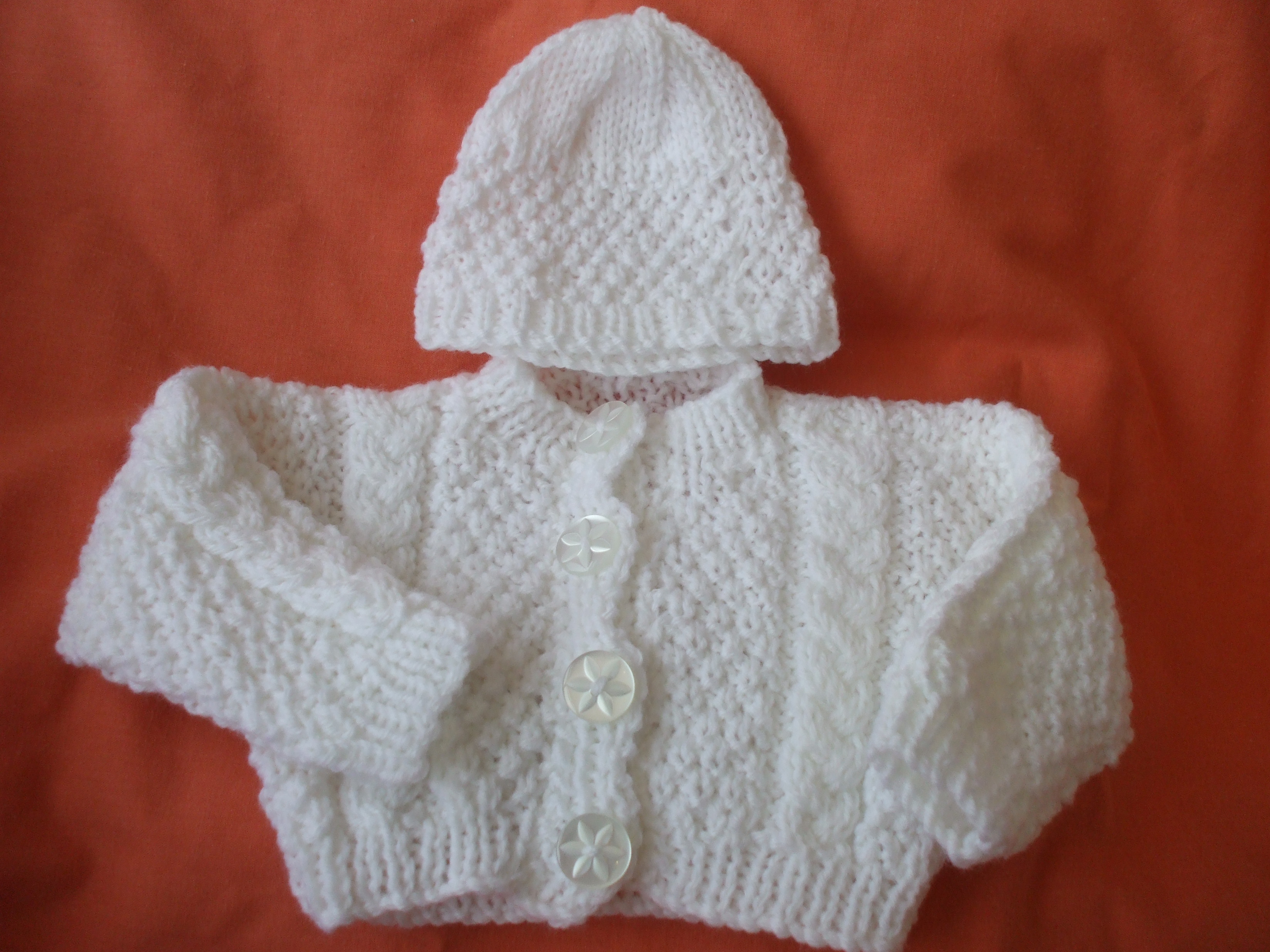 hand knitted cardigan and hat set in white 3-5lb
